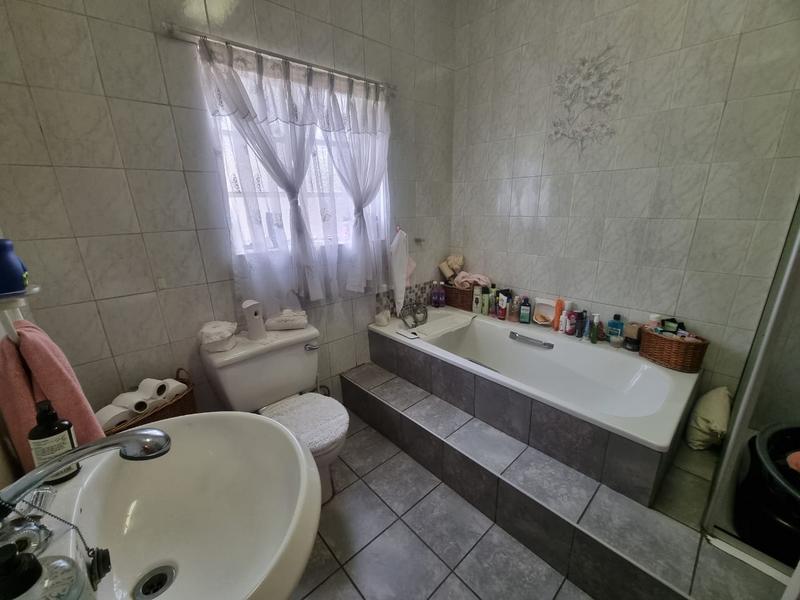 3 Bedroom Property for Sale in Florentia Gauteng