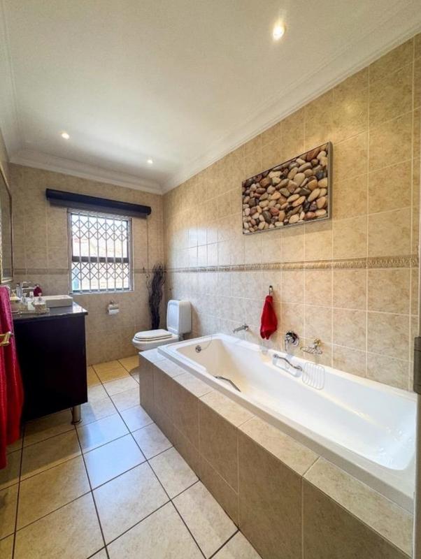 3 Bedroom Property for Sale in Meyersdal Gauteng