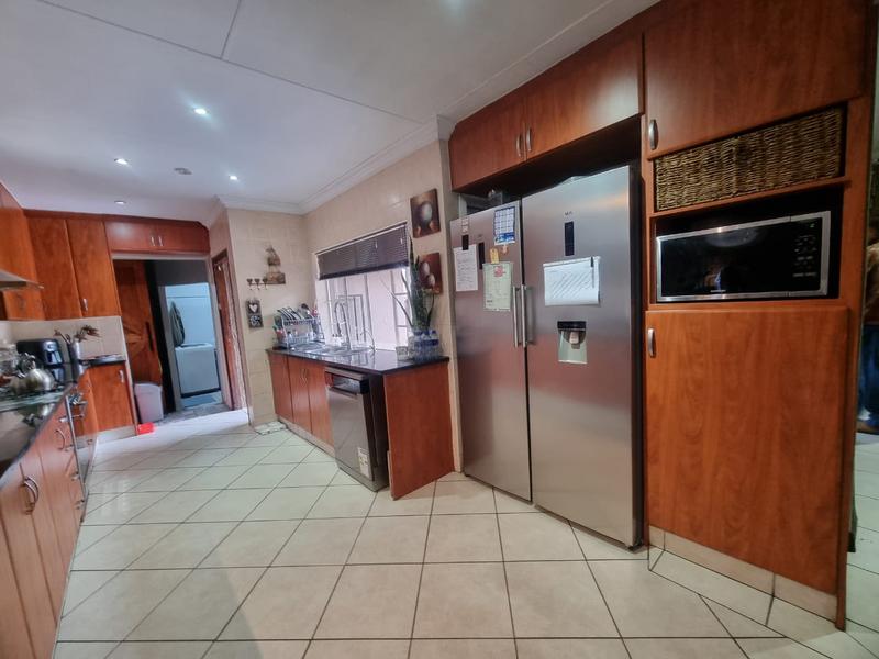 3 Bedroom Property for Sale in Verwoerdpark Gauteng