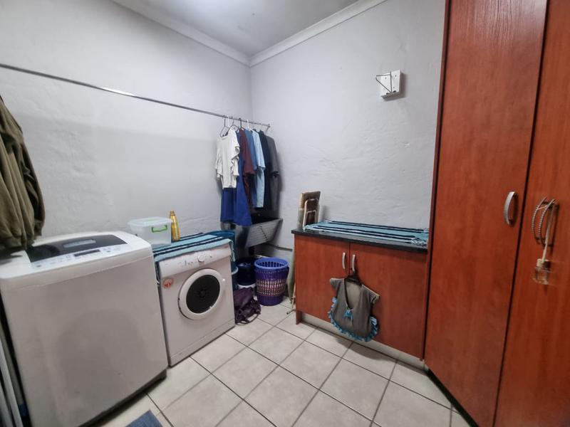 3 Bedroom Property for Sale in Verwoerdpark Gauteng