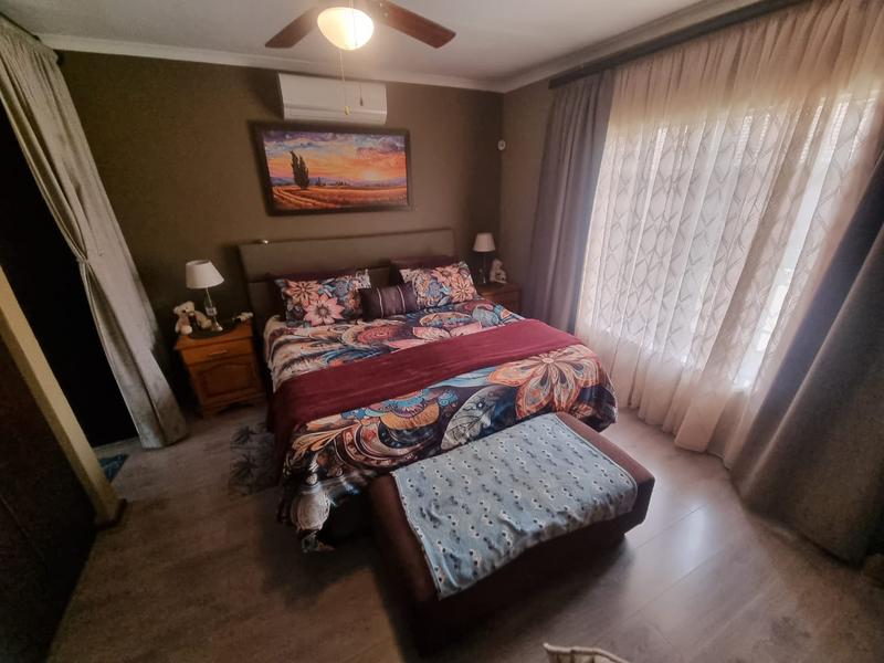 3 Bedroom Property for Sale in Verwoerdpark Gauteng