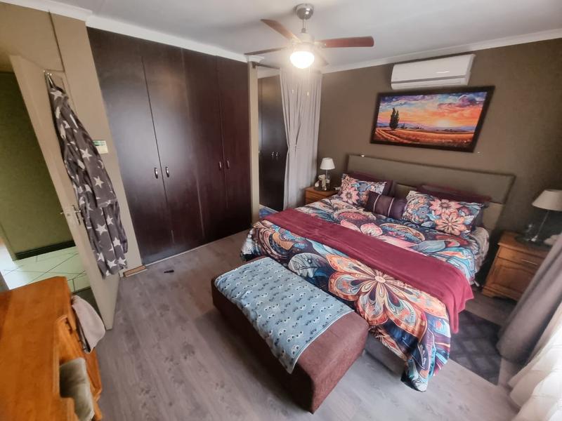 3 Bedroom Property for Sale in Verwoerdpark Gauteng