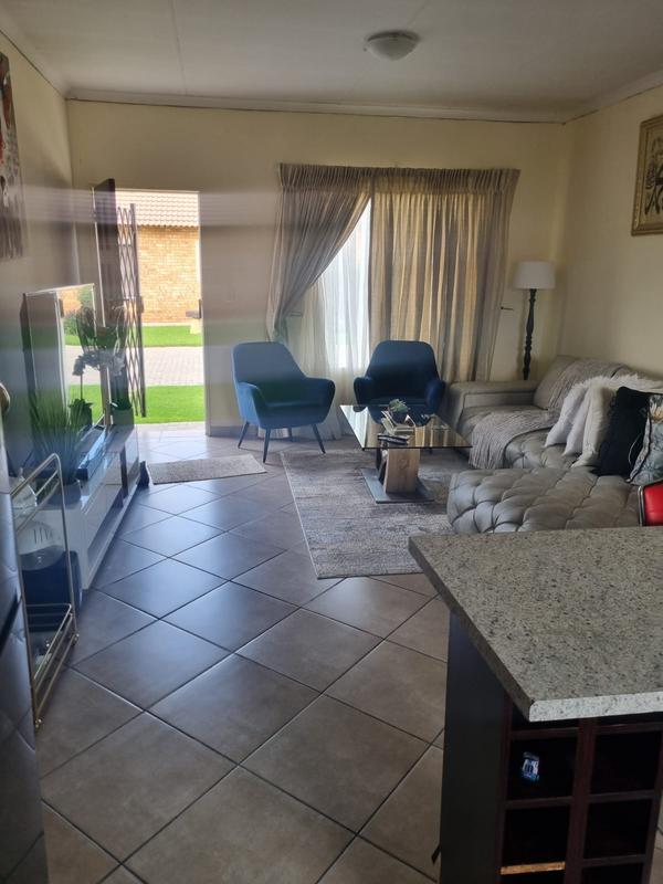 To Let 2 Bedroom Property for Rent in Riversdale Gauteng