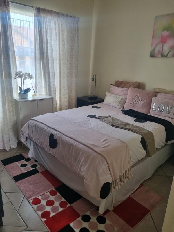 To Let 2 Bedroom Property for Rent in Riversdale Gauteng