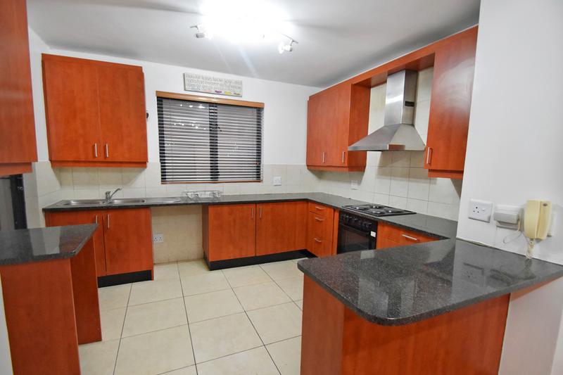 To Let 2 Bedroom Property for Rent in Melrose North Gauteng