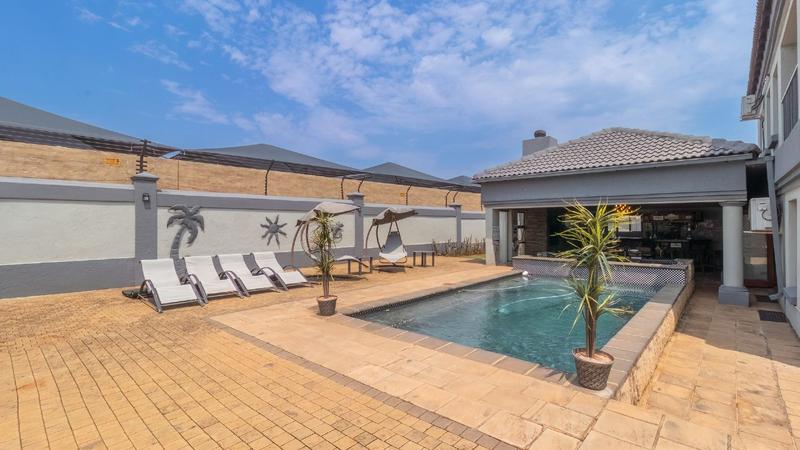 4 Bedroom Property for Sale in Zambezi Country Estate Gauteng