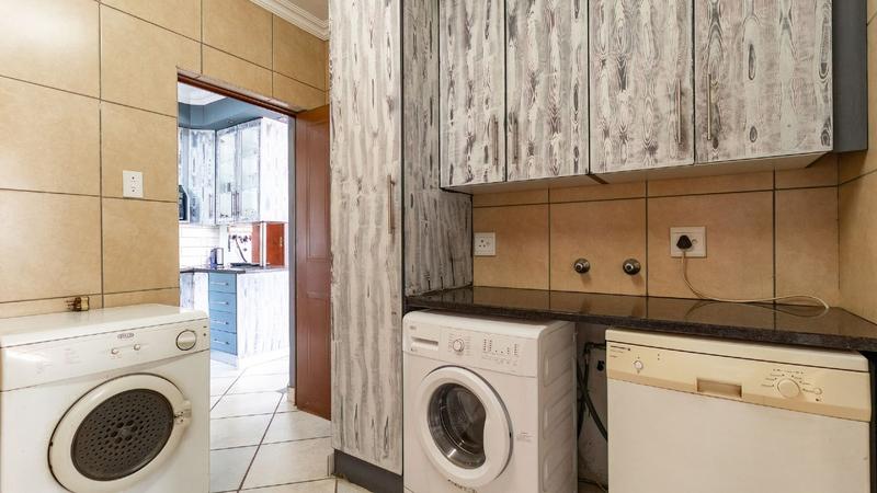 4 Bedroom Property for Sale in Zambezi Country Estate Gauteng