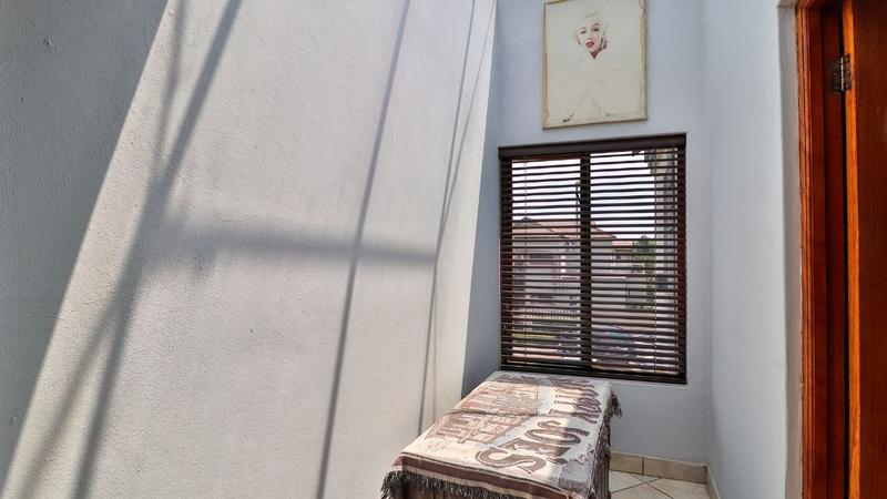 4 Bedroom Property for Sale in Zambezi Country Estate Gauteng