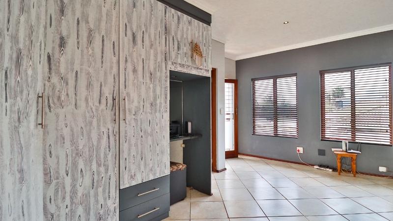 4 Bedroom Property for Sale in Zambezi Country Estate Gauteng