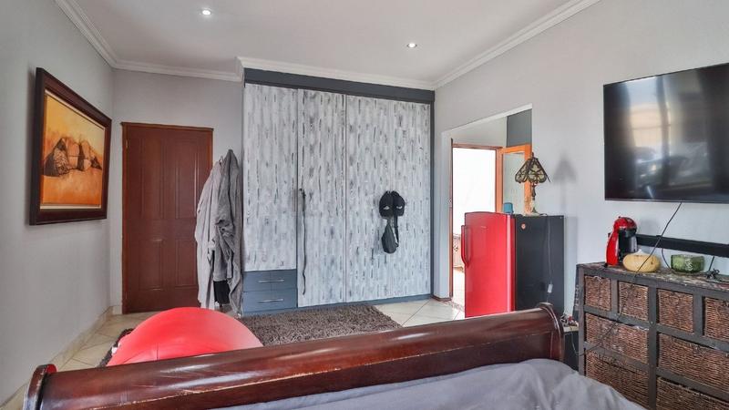 4 Bedroom Property for Sale in Zambezi Country Estate Gauteng