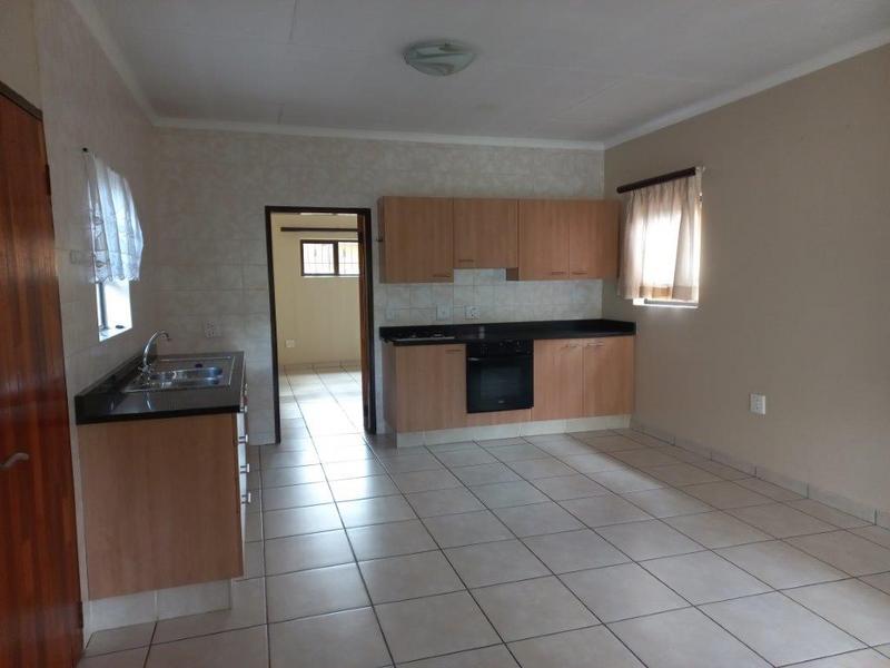 To Let 1 Bedroom Property for Rent in Edenvale Gauteng