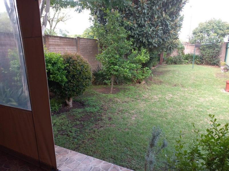 To Let 1 Bedroom Property for Rent in Edenvale Gauteng