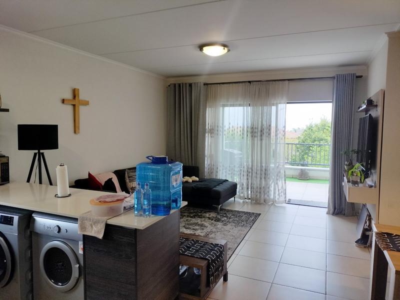 To Let 2 Bedroom Property for Rent in Greenstone Hill Gauteng