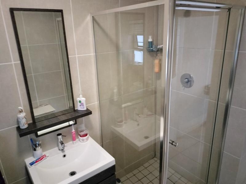 To Let 2 Bedroom Property for Rent in Greenstone Hill Gauteng