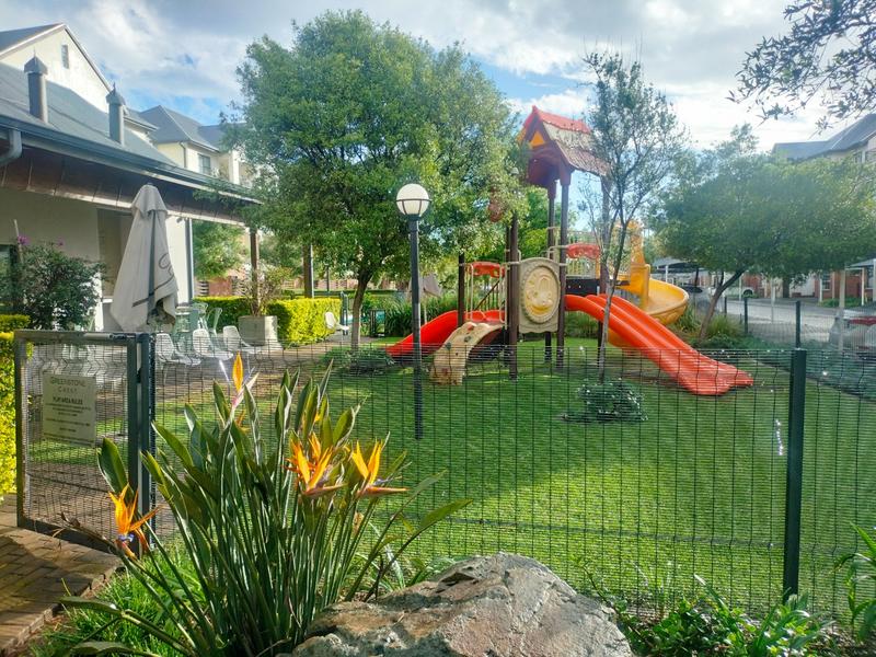 To Let 2 Bedroom Property for Rent in Greenstone Hill Gauteng