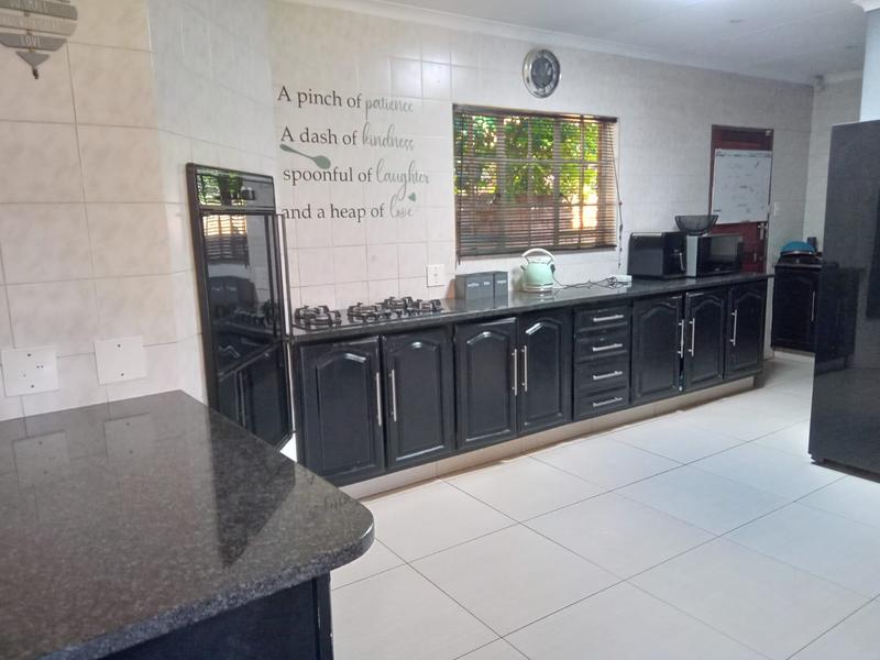 4 Bedroom Property for Sale in Wierda Park Gauteng