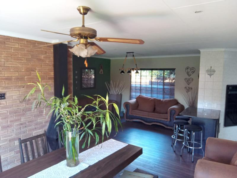 4 Bedroom Property for Sale in Wierda Park Gauteng