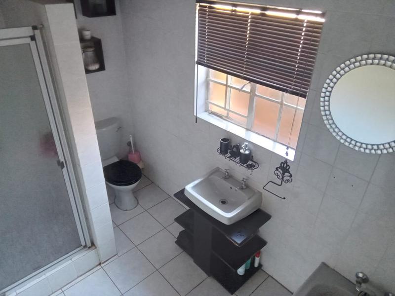 4 Bedroom Property for Sale in Wierda Park Gauteng