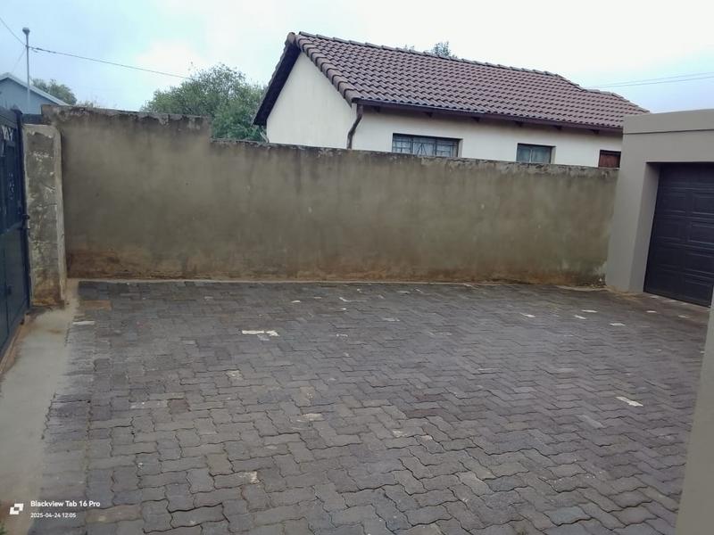 3 Bedroom Property for Sale in Kaalfontein Gauteng