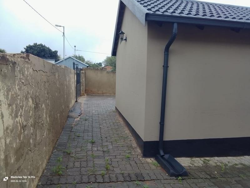 3 Bedroom Property for Sale in Kaalfontein Gauteng