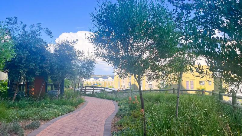 To Let 3 Bedroom Property for Rent in Waterfall Gauteng