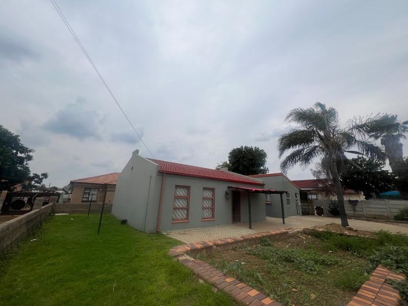 4 Bedroom Property for Sale in Norkem Park Gauteng
