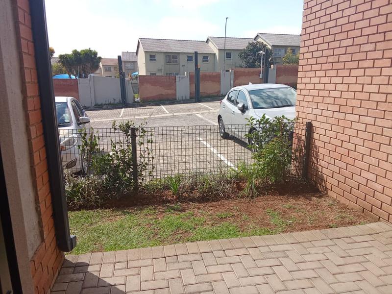 2 Bedroom Property for Sale in Vorna Valley Gauteng