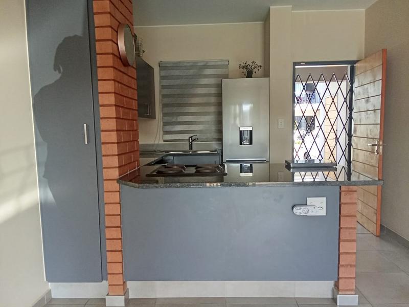 2 Bedroom Property for Sale in Vorna Valley Gauteng