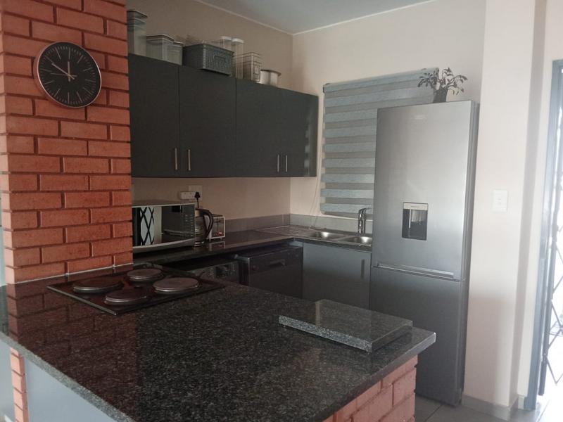 2 Bedroom Property for Sale in Vorna Valley Gauteng