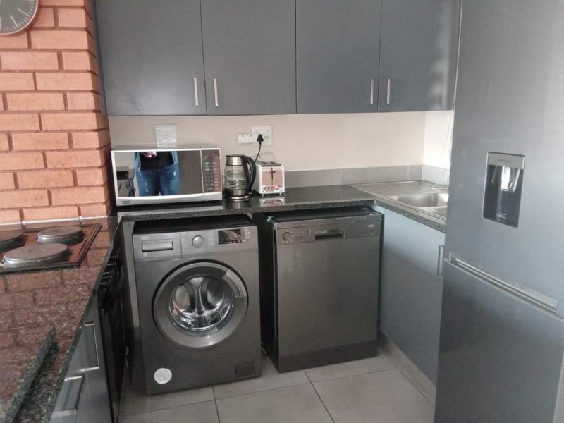 2 Bedroom Property for Sale in Vorna Valley Gauteng