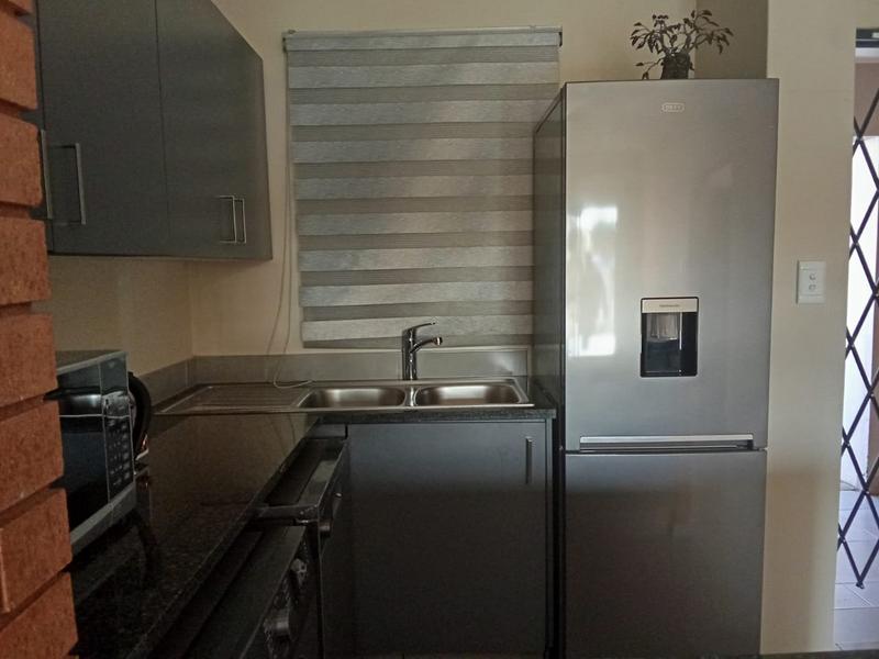 2 Bedroom Property for Sale in Vorna Valley Gauteng