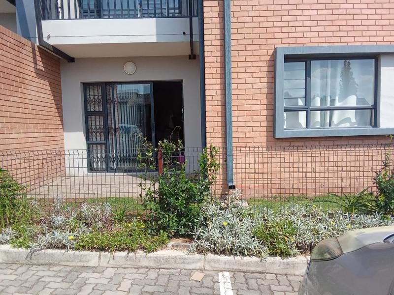 2 Bedroom Property for Sale in Vorna Valley Gauteng
