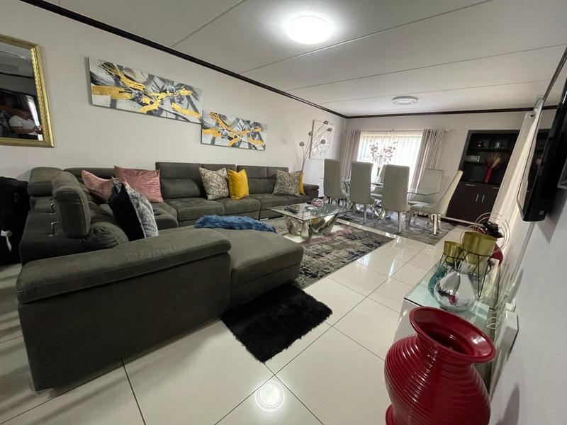 To Let 3 Bedroom Property for Rent in Fourways Gauteng