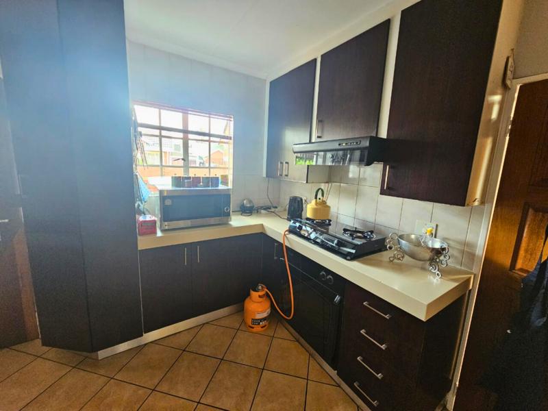 3 Bedroom Property for Sale in Glen Marais Gauteng