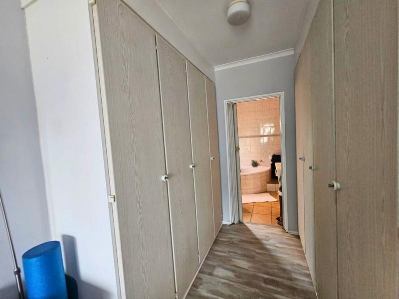 3 Bedroom Property for Sale in Glen Marais Gauteng