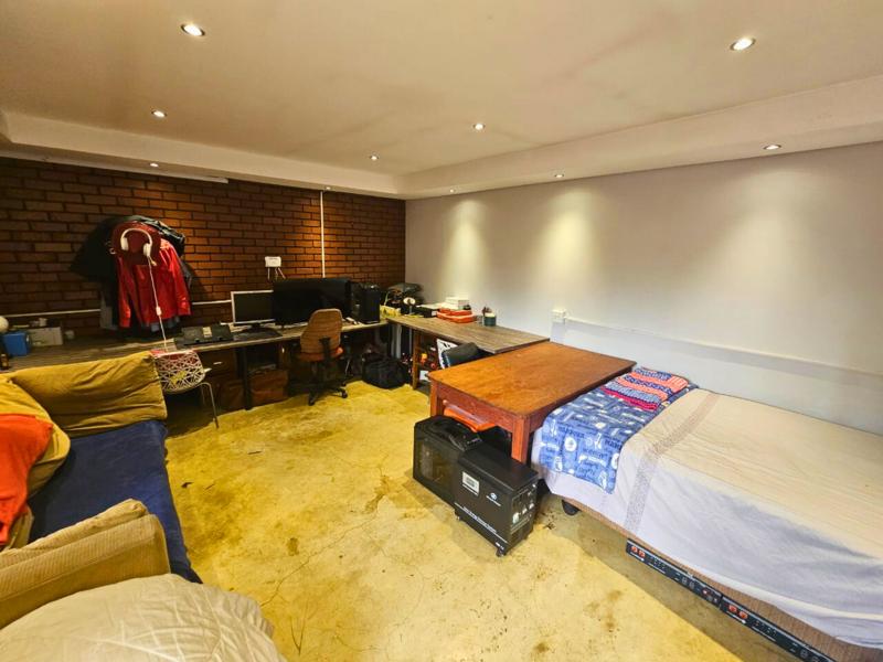 3 Bedroom Property for Sale in Glen Marais Gauteng
