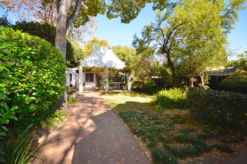 To Let 4 Bedroom Property for Rent in Morningside Gauteng