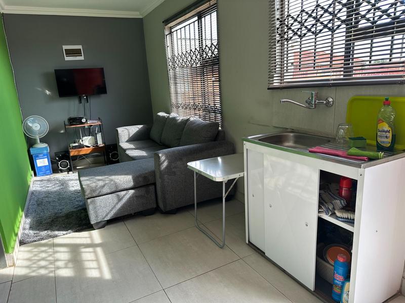 To Let 1 Bedroom Property for Rent in Ga-Rankuwa Zone 1 Gauteng