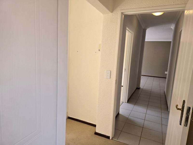 5 Bedroom Property for Sale in Lenasia South Gauteng