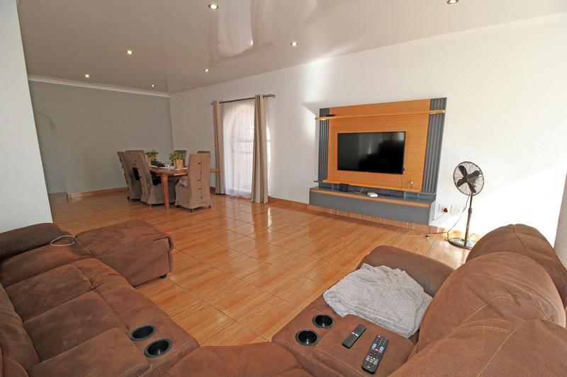 3 Bedroom Property for Sale in Raceview Gauteng