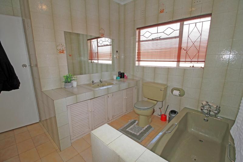 3 Bedroom Property for Sale in Raceview Gauteng