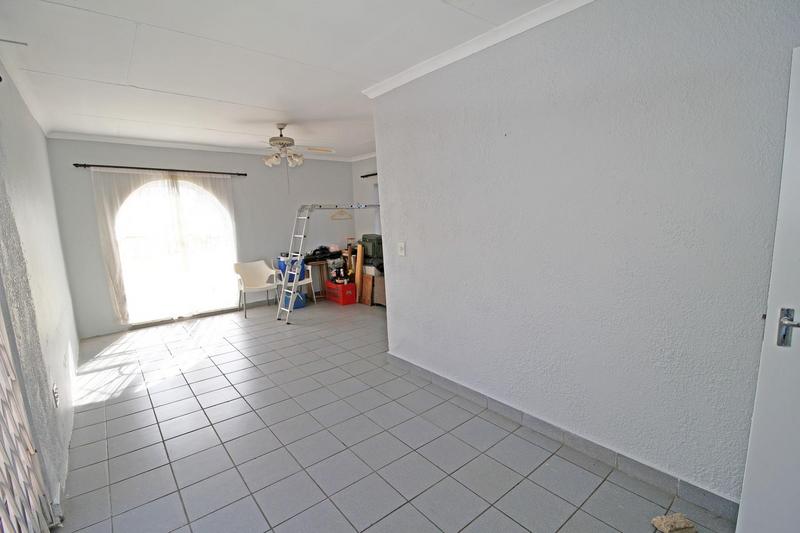 3 Bedroom Property for Sale in Raceview Gauteng