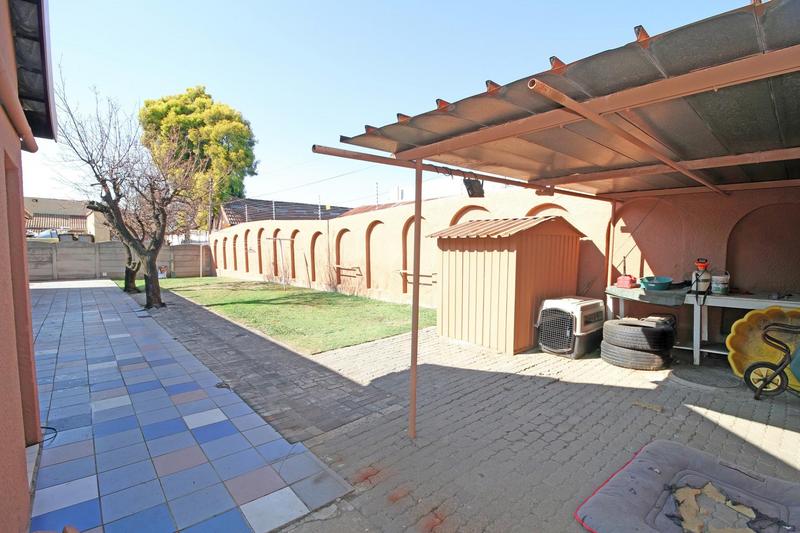3 Bedroom Property for Sale in Raceview Gauteng