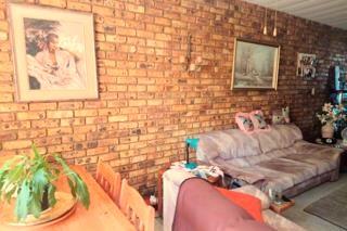 2 Bedroom Property for Sale in Pretoria North Gauteng