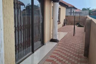4 Bedroom Property for Sale in The Orchards Gauteng