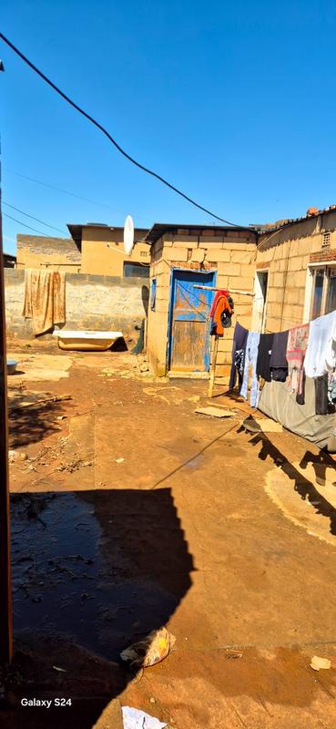 4 Bedroom Property for Sale in Etwatwa Gauteng