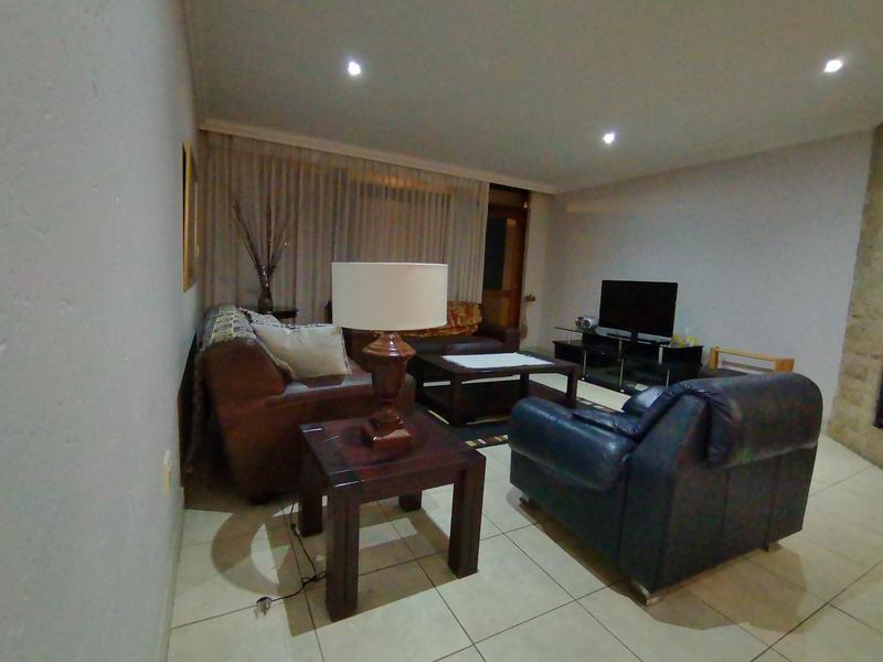 To Let 2 Bedroom Property for Rent in Bedfordview Gauteng