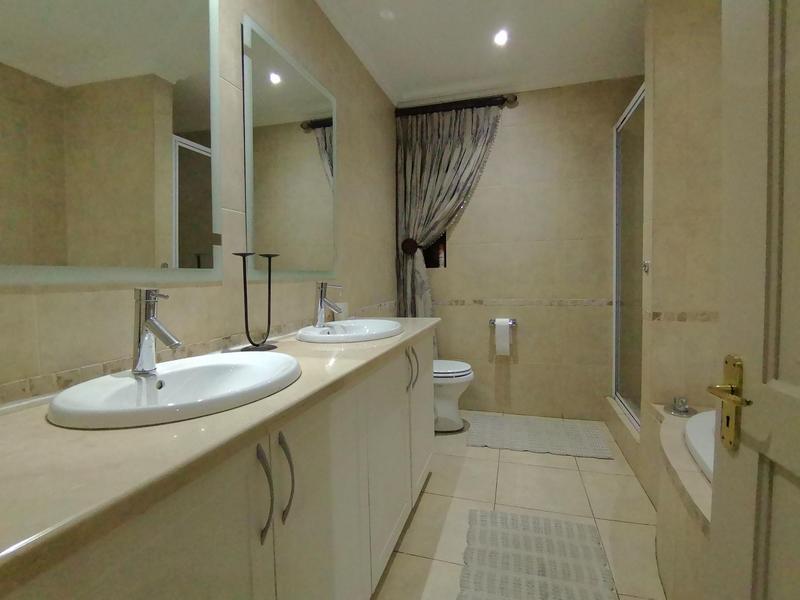 To Let 2 Bedroom Property for Rent in Bedfordview Gauteng