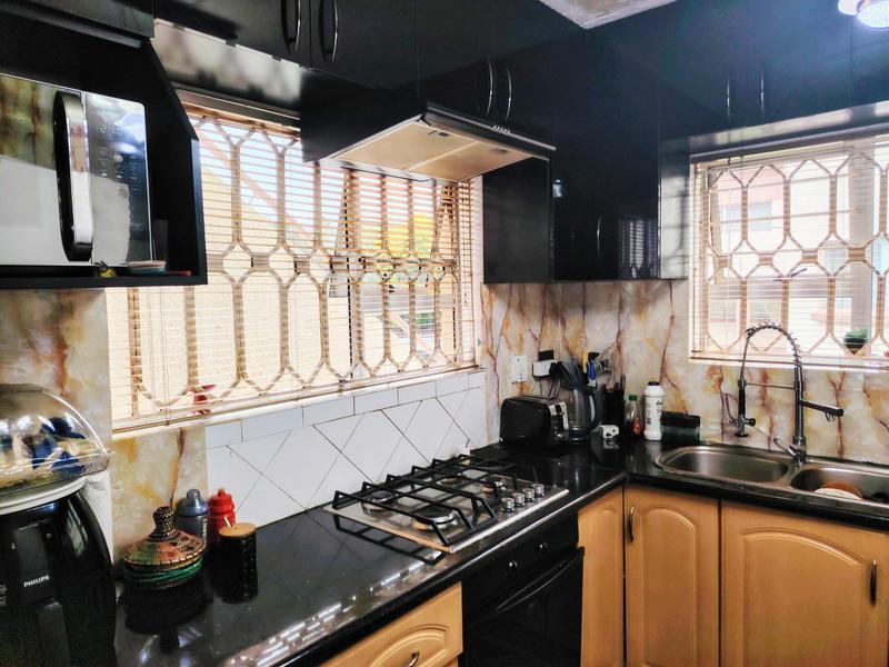 3 Bedroom Property for Sale in Bedfordview Gauteng