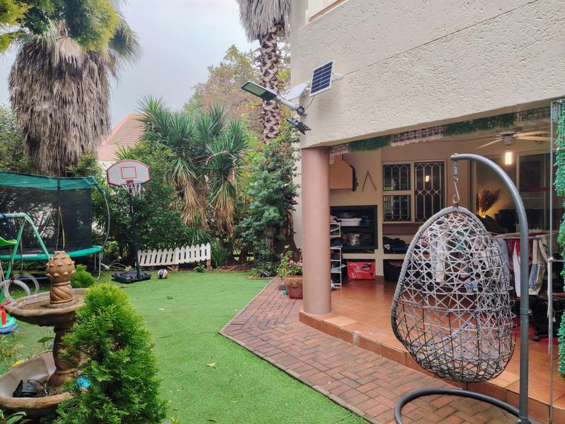3 Bedroom Property for Sale in Bedfordview Gauteng
